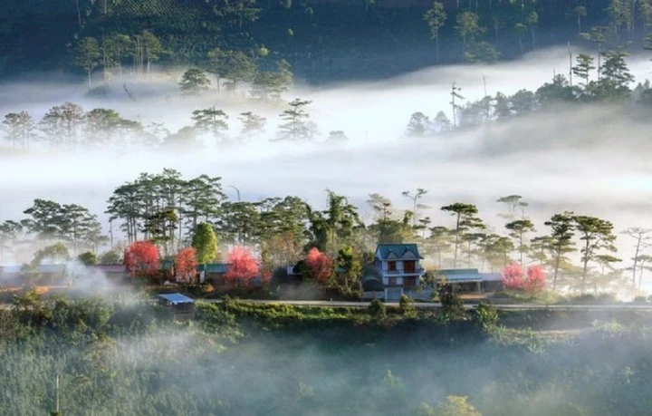 Tại sao lại gọi là đèo Long Lanh? Tại sao lại gọi là đèo Long Lanh?