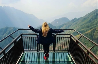 Tạm dừng hoạt động cầu kính cao nhất Việt Nam
