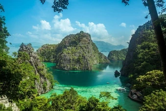Tên gọi Philippines đặt theo Vua nước nào?