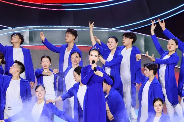 Thái Nguyên mở mùa du lịch với 'Hồ trên núi, trà trong mây'