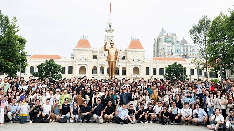 Thành phố Hồ Chí Minh được vinh danh tại 3 hạng mục giải thưởng hàng đầu châu Á về du lịch Thành phố Hồ Chí Minh được vinh danh tại 3 hạng mục giải thưởng hàng đầu châu Á về du lịch