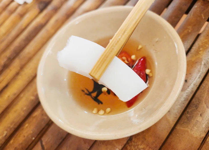 Thưởng thức bánh canh dừa sáp độc đáo tại Bảo tàng dừa sáp Trà Vinh Thưởng thức bánh canh dừa sáp độc đáo tại Bảo tàng dừa sáp Trà Vinh