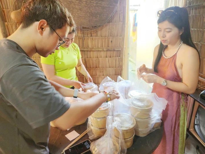 Thưởng thức bánh canh dừa sáp độc đáo tại Bảo tàng dừa sáp Trà Vinh Thưởng thức bánh canh dừa sáp độc đáo tại Bảo tàng dừa sáp Trà Vinh