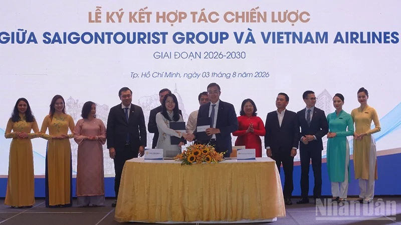 Tổng Công ty Du lịch Sài Gòn ký kết hợp tác cùng các đối tác chiến lược Tổng Công ty Du lịch Sài Gòn ký kết hợp tác cùng các đối tác chiến lược