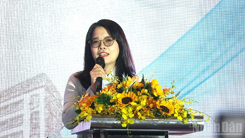 Tổng Công ty Du lịch Sài Gòn ký kết hợp tác cùng các đối tác chiến lược Tổng Công ty Du lịch Sài Gòn ký kết hợp tác cùng các đối tác chiến lược