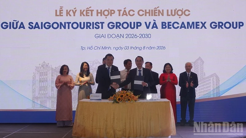 Tổng Công ty Du lịch Sài Gòn ký kết hợp tác cùng các đối tác chiến lược Tổng Công ty Du lịch Sài Gòn ký kết hợp tác cùng các đối tác chiến lược