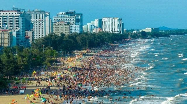 Top 8 điểm đến được 'săn đón' nhất dịp Quốc khánh từ Nam chí Bắc