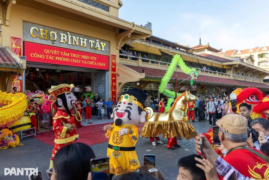 TPHCM miễn phí vé xe buýt: Gợi ý 5 hành trình khám phá loạt điểm đến thú vị