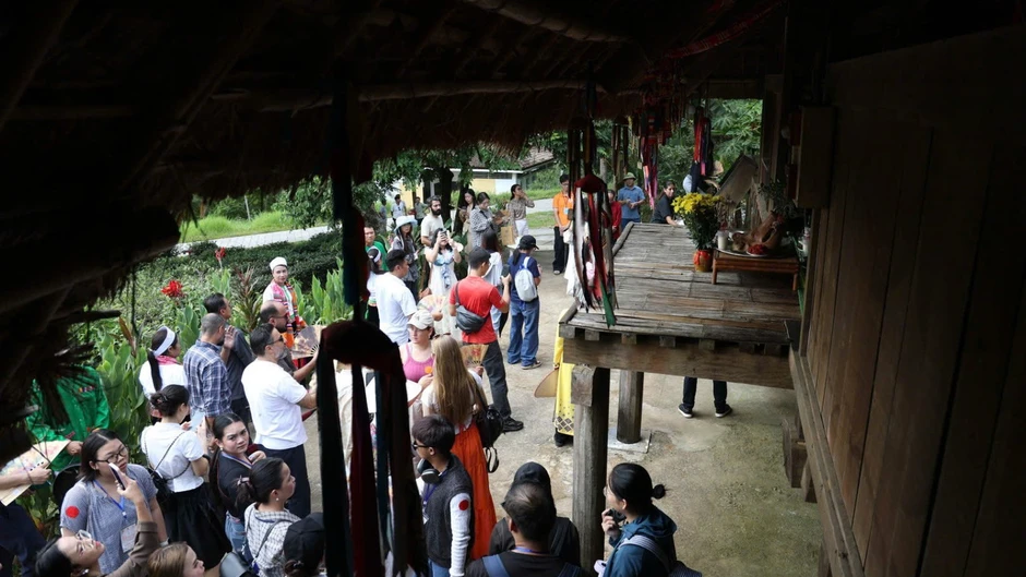 Trải nghiệm không gian văn hóa các dân tộc Việt Nam tại Làng Văn hóa-Du lịch Trải nghiệm không gian văn hóa các dân tộc Việt Nam tại Làng Văn hóa-Du lịch