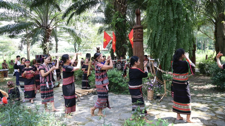 Trải nghiệm không gian văn hóa các dân tộc Việt Nam tại Làng Văn hóa-Du lịch Trải nghiệm không gian văn hóa các dân tộc Việt Nam tại Làng Văn hóa-Du lịch