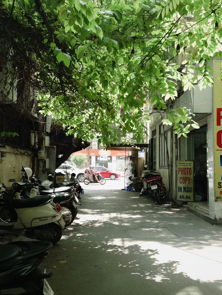 Trải nghiệm mùa thu Hà Nội: 10 quán cà phê có góc nhìn tuyệt đẹp