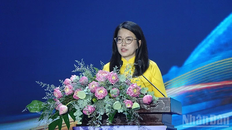 Trao Huân chương Lao động hạng Nhất cho Tổng Công ty Du lịch Sài Gòn