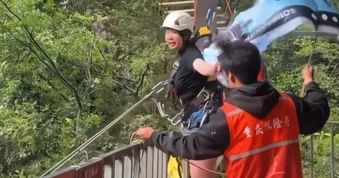 Trung Quốc: Vì sao trò chơi cảm giác mạnh vẫn hút khách dù chết người?