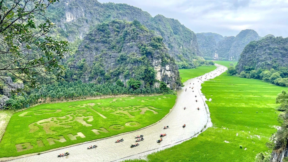 Tuần Du lịch Ninh Bình-Hành trình di sản qua các thời đại Tuần Du lịch Ninh Bình-Hành trình di sản qua các thời đại
