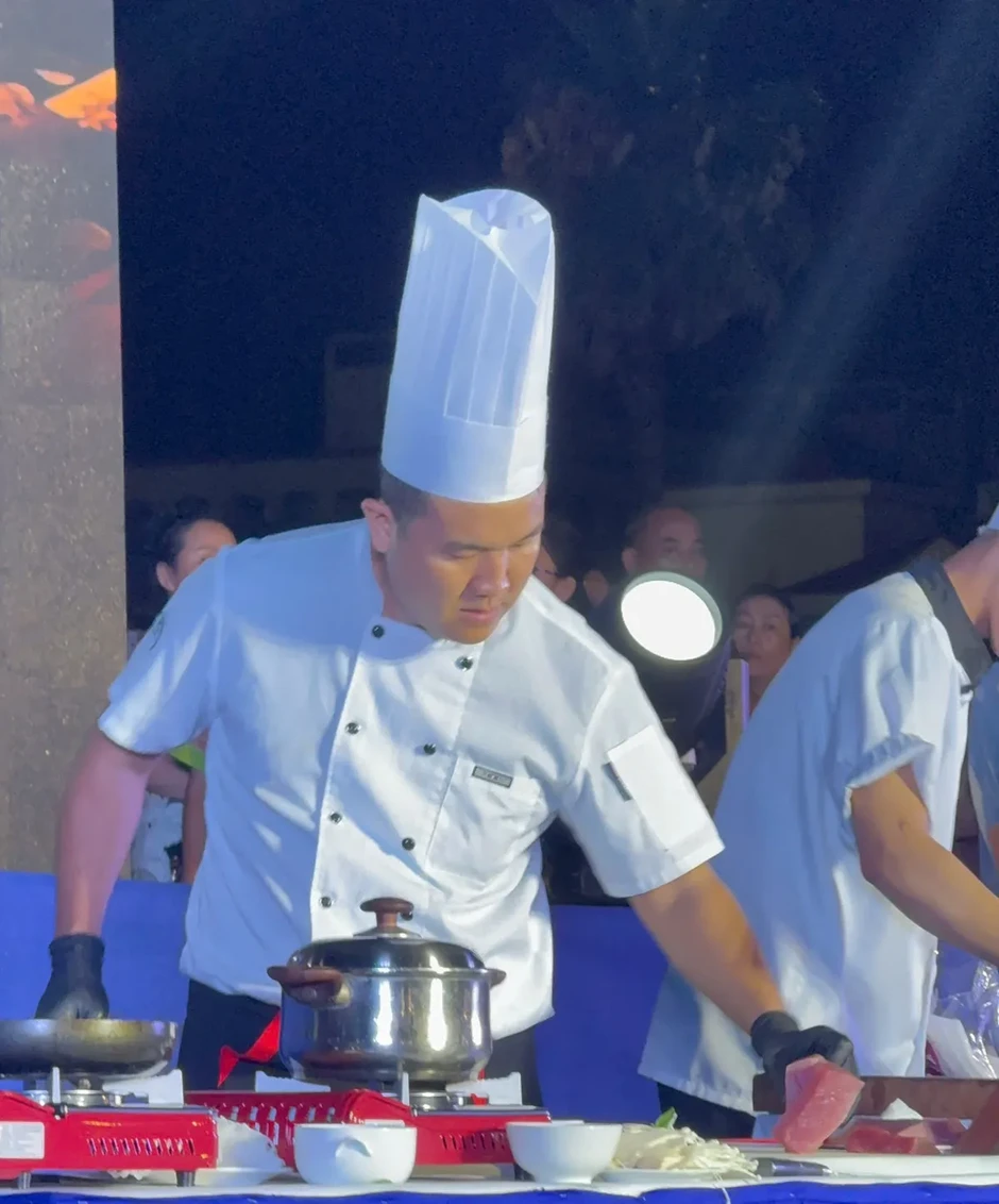 Tuy Hòa hút khách với trải nghiệm chế biến cá ngừ đại dương tại chỗ Tuy Hòa hút khách với trải nghiệm chế biến cá ngừ đại dương tại chỗ