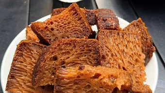 Vì sao gọi 'bánh bò' dù không dùng thịt bò?
