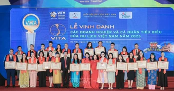 Vinh danh 80 cá nhân và 141 doanh nghiệp có những đóng góp tiêu biểu cho ngành du lịch