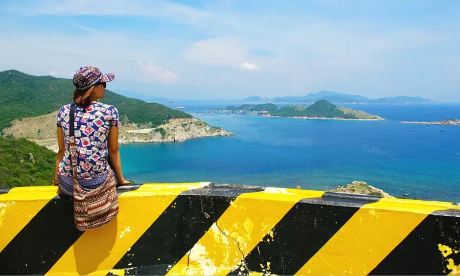 Vĩnh Hy - một trong "bốn vịnh đẹp nhất Việt Nam" Vĩnh Hy - một trong "bốn vịnh đẹp nhất Việt Nam"