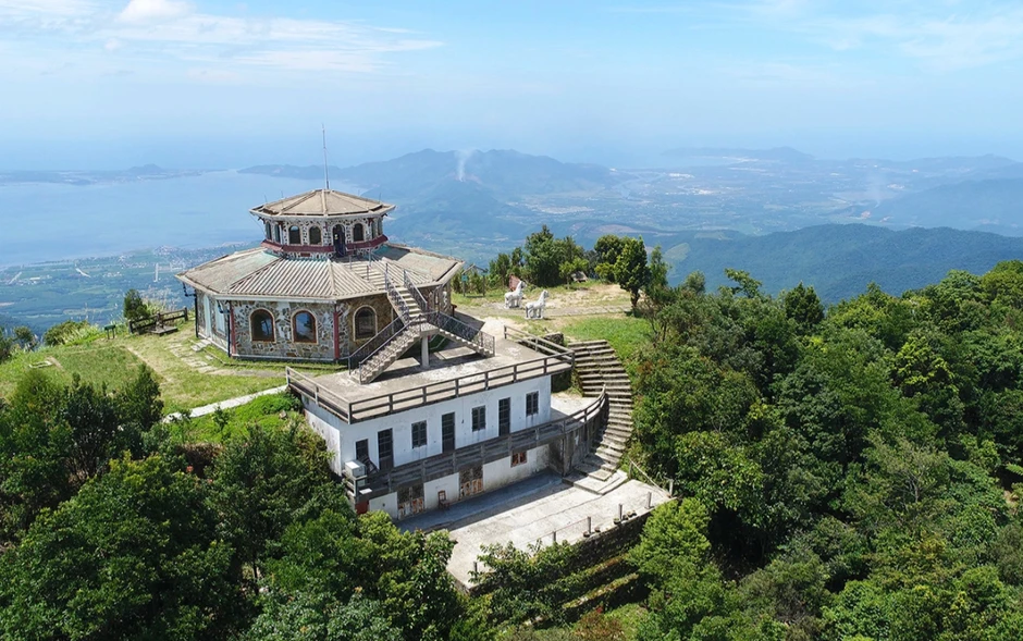 Vịnh Lăng Cô: Thiên đường biển đẹp nhất Việt Nam Vịnh Lăng Cô: Thiên đường biển đẹp nhất Việt Nam