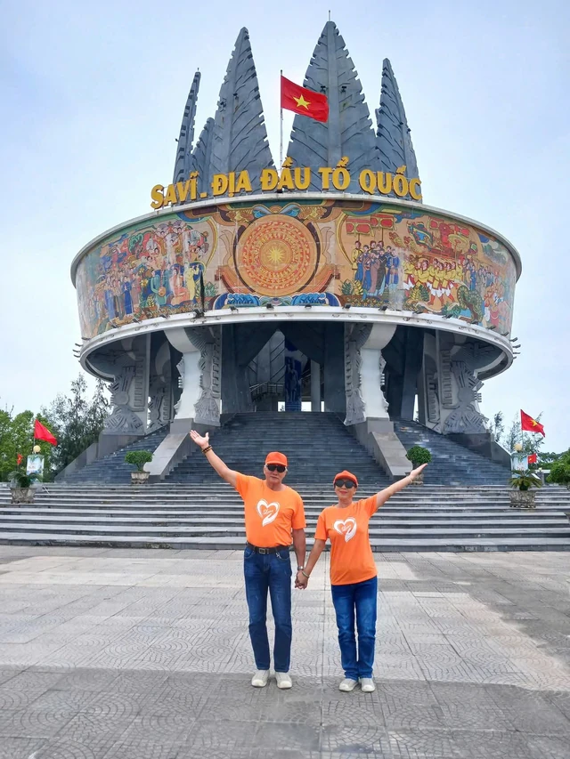 Vợ chồng U70 'giải bài toán khó' khi đi du lịch: Không được thưởng thức hết món ngon, cảnh đẹp Vợ chồng U70 'giải bài toán khó' khi đi du lịch: Không được thưởng thức hết món ngon, cảnh đẹp