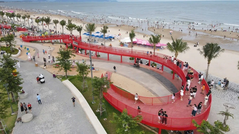 Vũng Tàu kín phòng cuối tuần, gia đình 10 người gọi "cháy máy" không có chỗ Vũng Tàu kín phòng cuối tuần, gia đình 10 người gọi "cháy máy" không có chỗ
