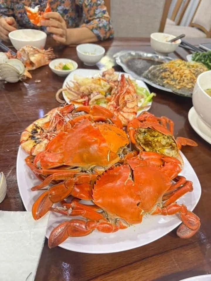 Xác minh khách kêu đắt khi ăn trưa hết 27 triệu đồng tại quán ở Quảng Ninh