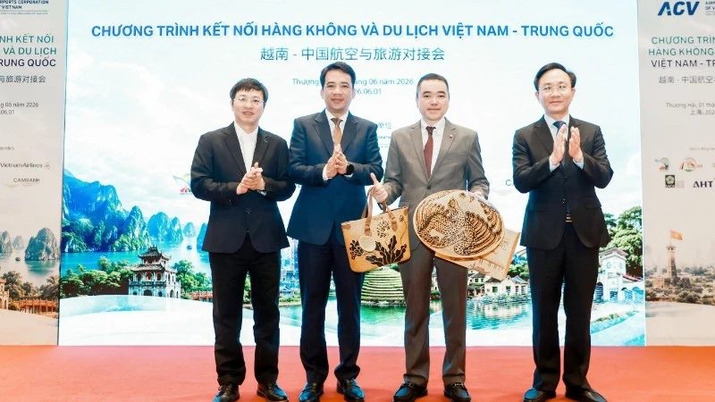 Xúc tiến đường bay từ Trung Quốc đến Đồng Hới, tỉnh Quảng Trị Xúc tiến đường bay từ Trung Quốc đến Đồng Hới, tỉnh Quảng Trị