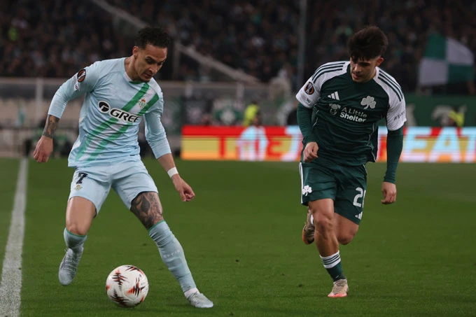 Antony kêu gọi Real Betis thay đổi sau thất bại trước Panathinaikos Antony kêu gọi Real Betis thay đổi sau thất bại trước Panathinaikos