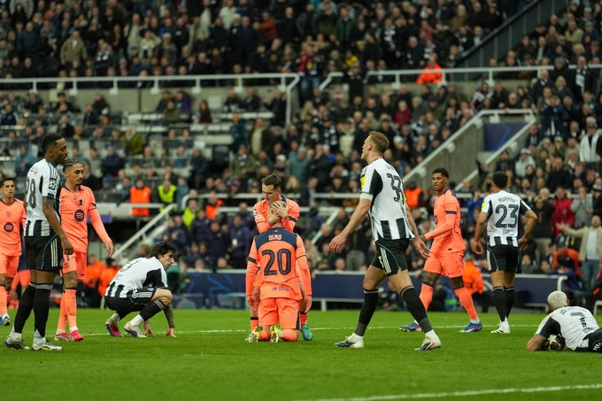 Barca vs Newcastle: ‘Pháo đài’ Camp Nou và cái dớp của người Anh Barca vs Newcastle: ‘Pháo đài’ Camp Nou và cái dớp của người Anh