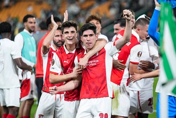 Dẫn trước hai bàn, Betis vẫn thua ngược Braga cay đắng Dẫn trước hai bàn, Betis vẫn thua ngược Braga cay đắng