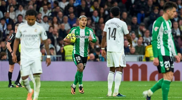 La Liga nín thở chờ Betis, Rayo giữ suất dự Champions League La Liga nín thở chờ Betis, Rayo giữ suất dự Champions League