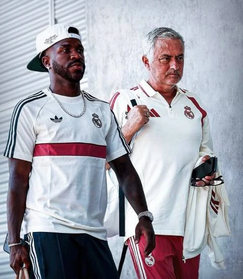 Mourinho đã đánh chiếm trái tim và khiến Vinicius ‘quay xe’ như thế nào?