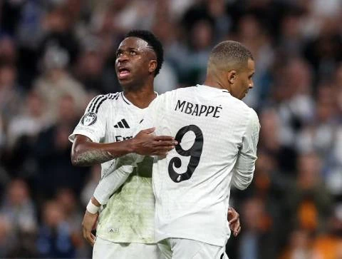 Mourinho đã đánh chiếm trái tim và khiến Vinicius ‘quay xe’ như thế nào?