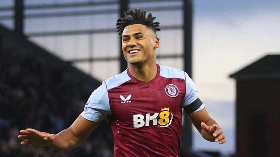 Pháo đài Villa Park và lời nguyền 4 thập kỷ với người Ý Pháo đài Villa Park và lời nguyền 4 thập kỷ với người Ý