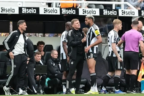 Vì sao HLV Eddie Howe đột ngột chia tay Newcastle? Vì sao HLV Eddie Howe đột ngột chia tay Newcastle?