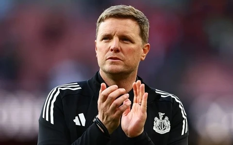 Vì sao HLV Eddie Howe đột ngột chia tay Newcastle? Vì sao HLV Eddie Howe đột ngột chia tay Newcastle?