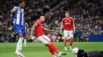 Vitor Pereira nói điều ẩn ý về bàn thắng bị VAR từ chối