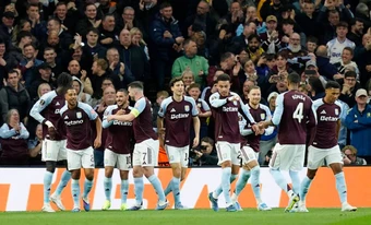 Watkins lập kỷ lục giúp Aston Villa vùi dập Bologna 4-0