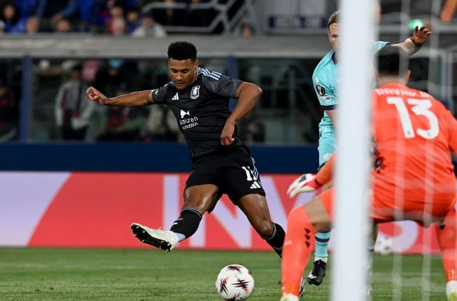 Watkins rực sáng giúp Aston Villa đánh bại Bologna ở Europa League