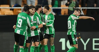 Xác định 8 đội giành vé đi tiếp ở Europa League 2025-2026