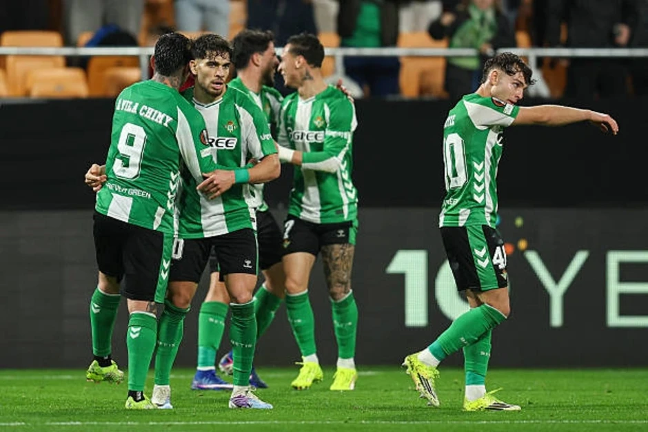 Xác định 8 đội giành vé đi tiếp ở Europa League 2025-2026 Xác định 8 đội giành vé đi tiếp ở Europa League 2025-2026