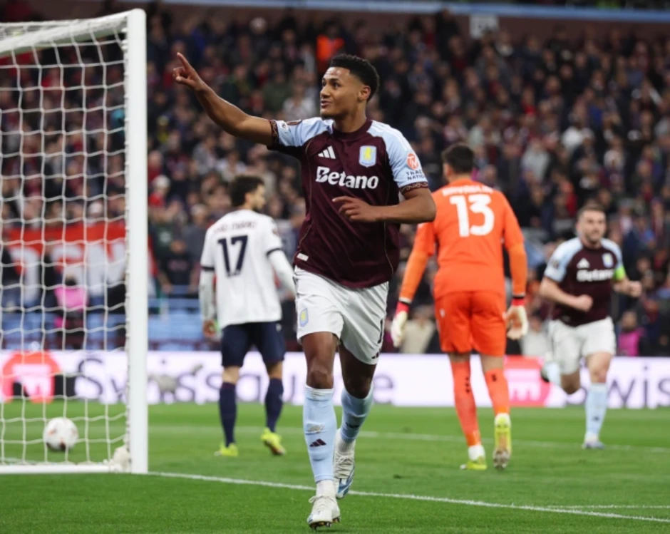 Xác định hai cặp đấu bán kết Europa League Xác định hai cặp đấu bán kết Europa League