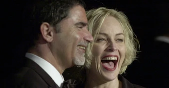 ‘Biểu tượng gợi cảm’ Sharon Stone tiết lộ lý do đổ vỡ hôn nhân