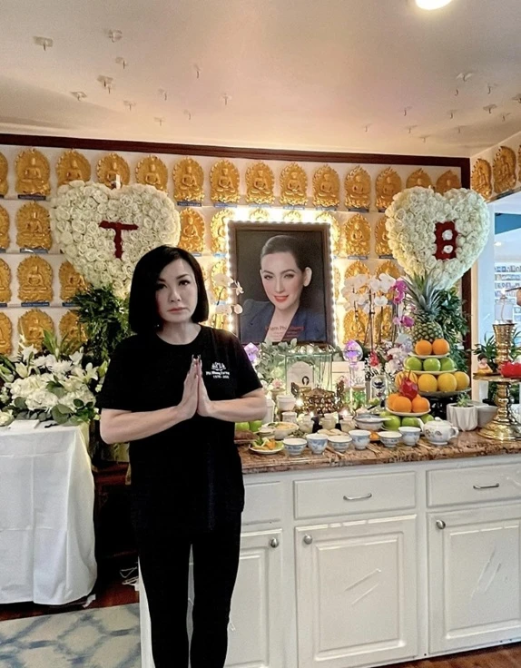 "5 năm rồi Phi Nhung ơi, chị vẫn không tin đây là sự thật" "5 năm rồi Phi Nhung ơi, chị vẫn không tin đây là sự thật"