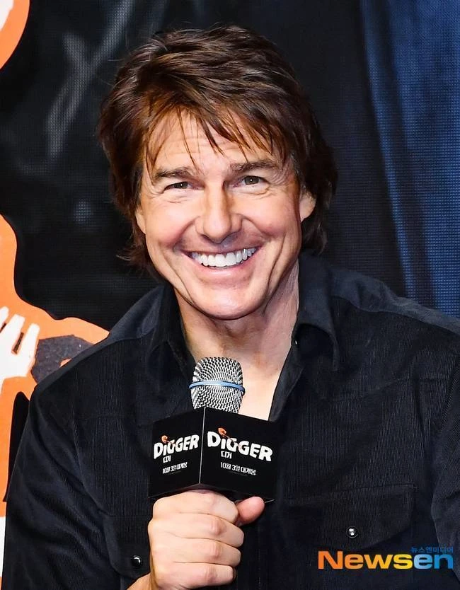 "Bắt gọn" Tom Cruise hẹn hò ở sông Hàn? "Bắt gọn" Tom Cruise hẹn hò ở sông Hàn?