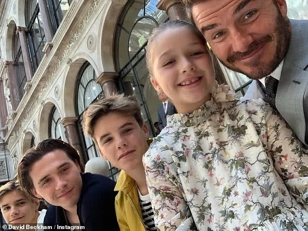 "Bố luôn yêu con": Thông điệp nghẹn lòng của David Beckham gửi con trai "Bố luôn yêu con": Thông điệp nghẹn lòng của David Beckham gửi con trai