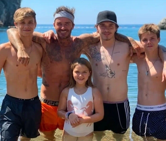 "Bố luôn yêu con": Thông điệp nghẹn lòng của David Beckham gửi con trai "Bố luôn yêu con": Thông điệp nghẹn lòng của David Beckham gửi con trai