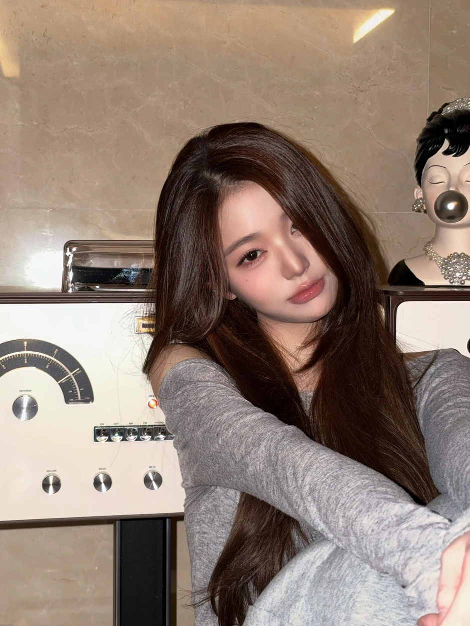 "Công chúa Kpop" khoe giàu cũng thành cái tội "Công chúa Kpop" khoe giàu cũng thành cái tội