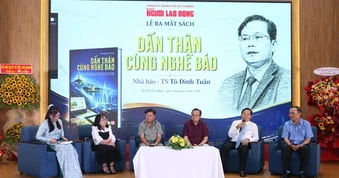 "Dấn thân cùng nghề báo": Dấu ấn hơn 30 năm làm nghề