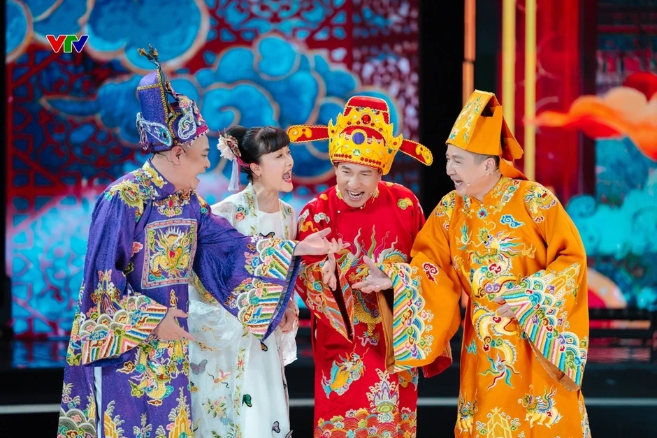 "Gặp nhau cuối năm" trở lại với tiểu phẩm “Hái hoa dân chủ” "Gặp nhau cuối năm" trở lại với tiểu phẩm “Hái hoa dân chủ”